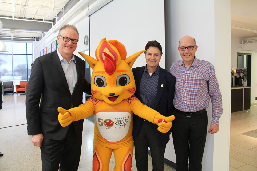 Left to right: Chris Fowler, President & CEO, CWB Financial Group, Jeff Hnatiuk, President & CEO, 2017 Canada Summer Games and Tom Pundyk, President & CEO, CWB National Leasing with the Games mascot, Niibin.